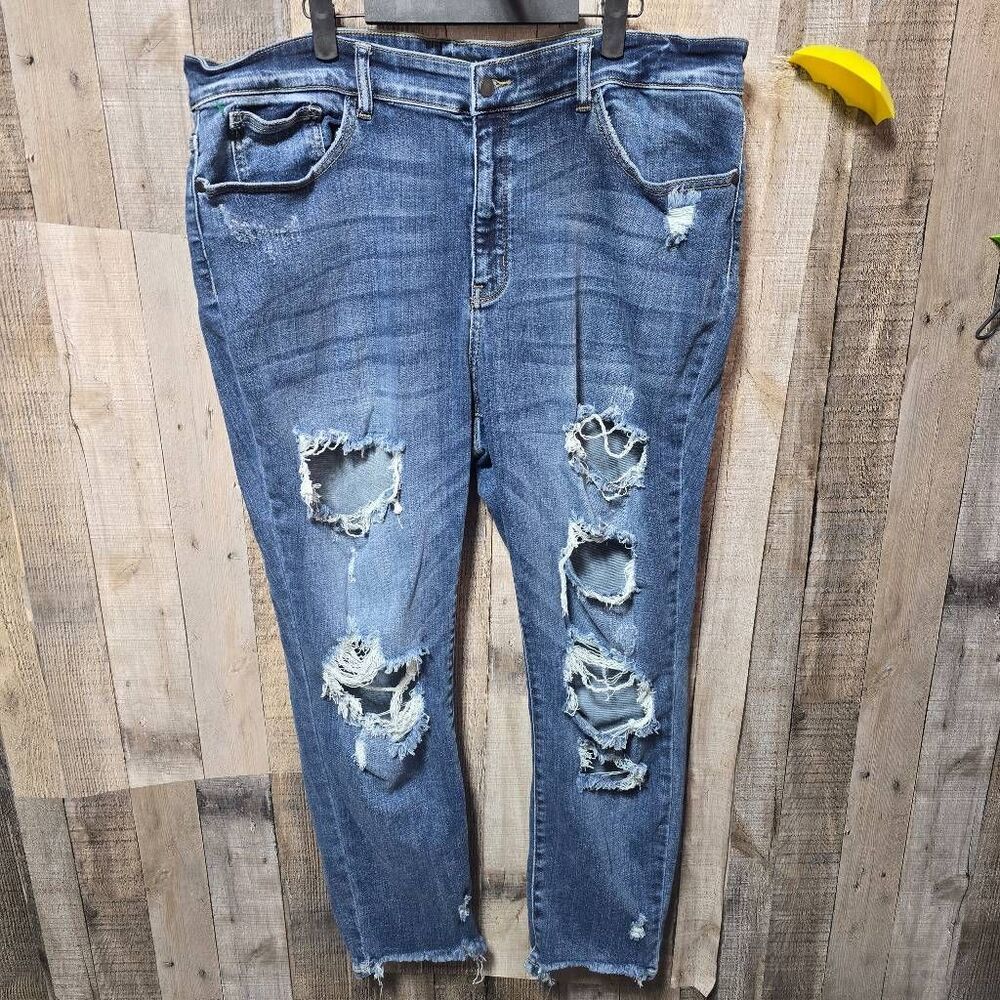 Judy Blue Boyfriend Fit Ripped Distressed Straight Leg Jeans 22W